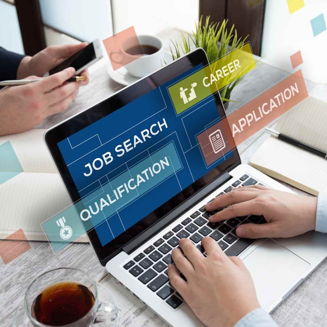 Do Men And Women Look For Jobs Differently?